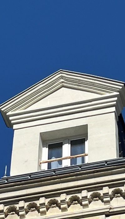 Lucarne – taille de pierre, S.A. Pinon