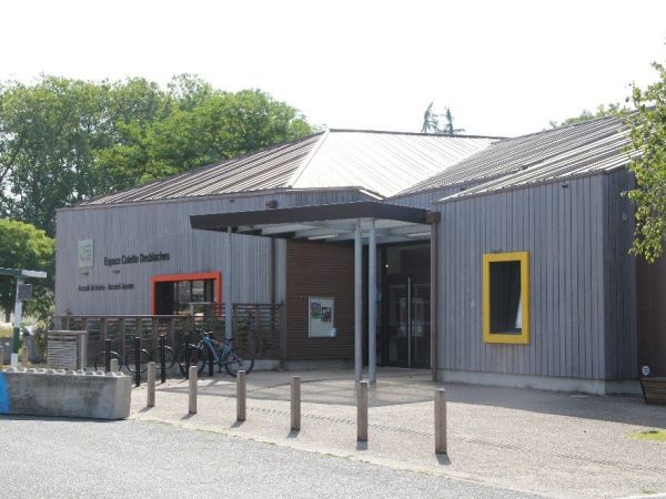 Espace communautaire – gros œuvre, S.A. Pinon