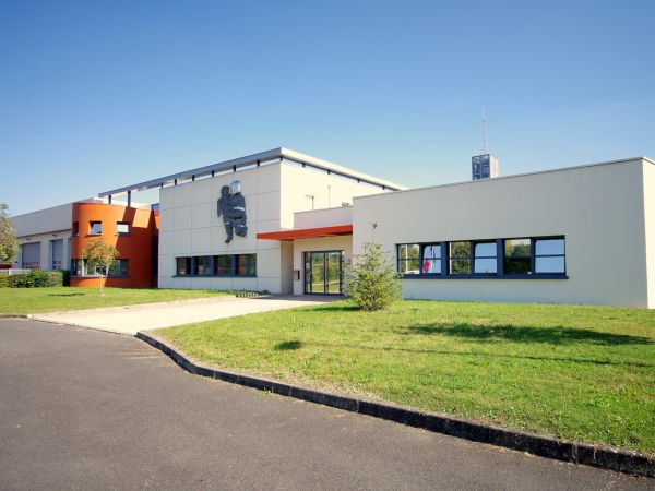 Caserne de pompiers, bâtiment public moderne – S.A. Pinon